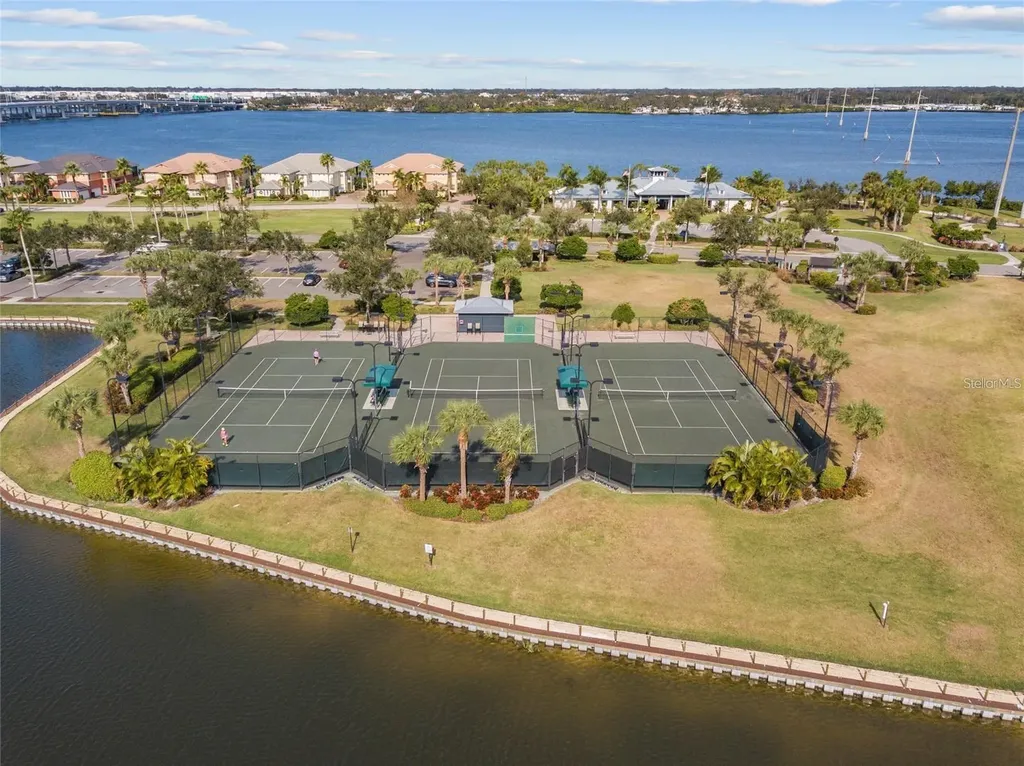 922 Preservation Street Bradenton FL 34208