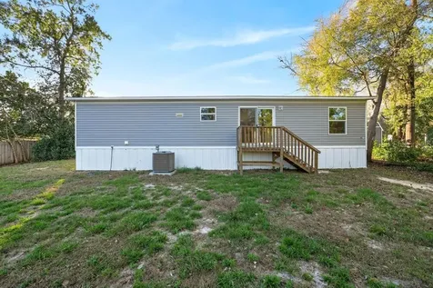 43740 Sunset Drive Paisley FL 32767