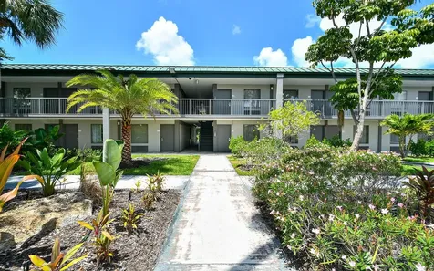 7150 N Tamiami Trail Sarasota FL 34243