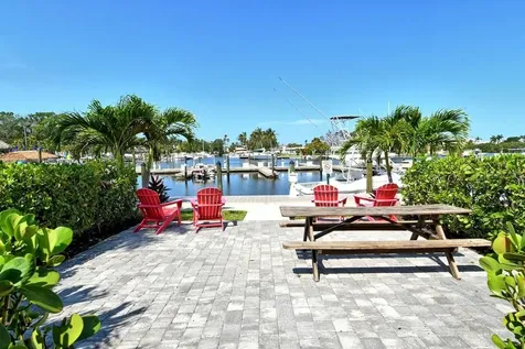 7150 N Tamiami Trail Sarasota FL 34243