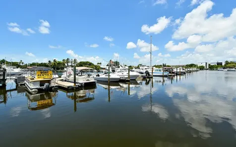 7150 N Tamiami Trail Sarasota FL 34243