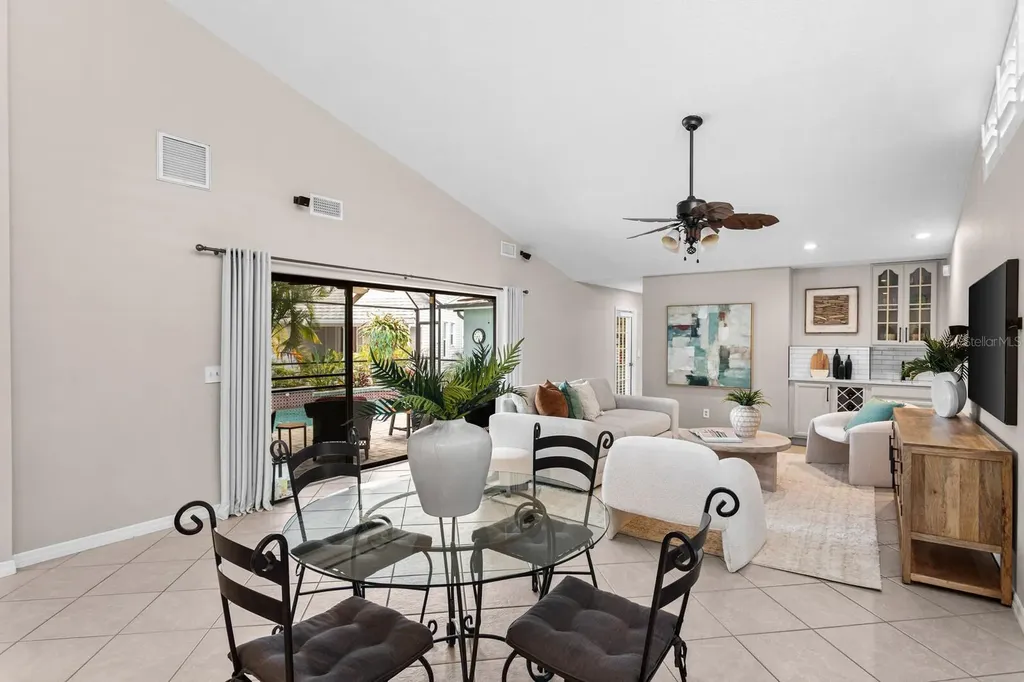 918 Shagos Drive Apollo Beach FL 33572