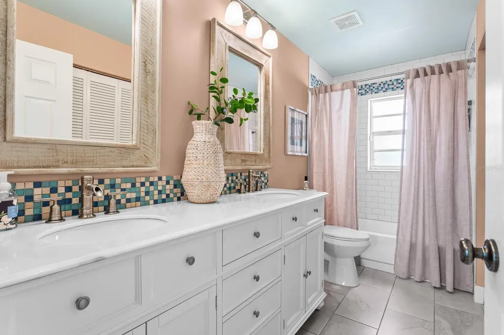 918 Shagos Drive Apollo Beach FL 33572