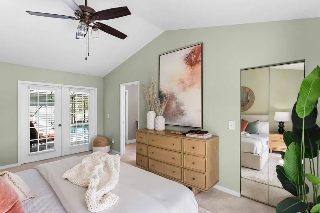 918 Shagos Drive Apollo Beach FL 33572