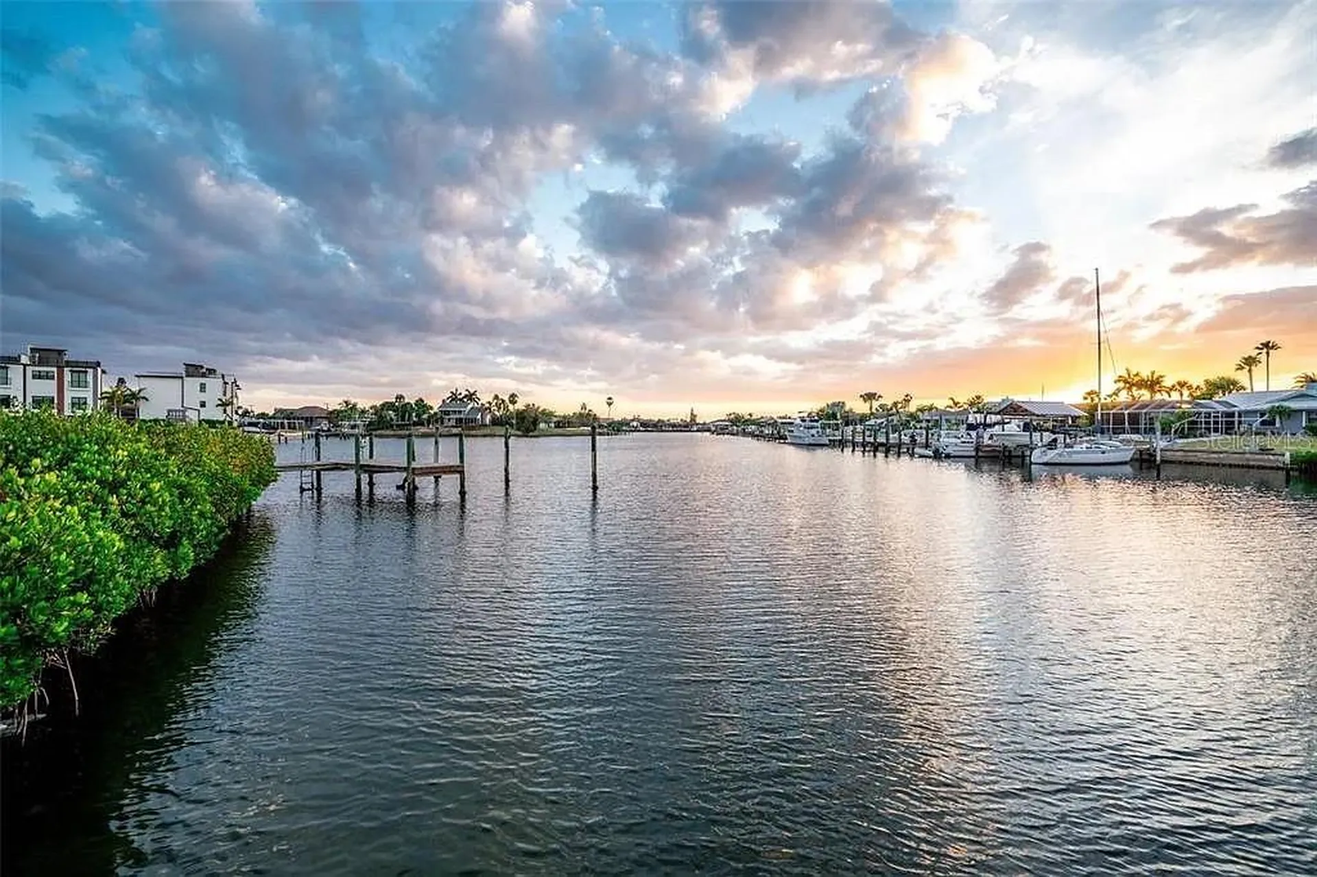 918 Shagos Drive Apollo Beach FL 33572