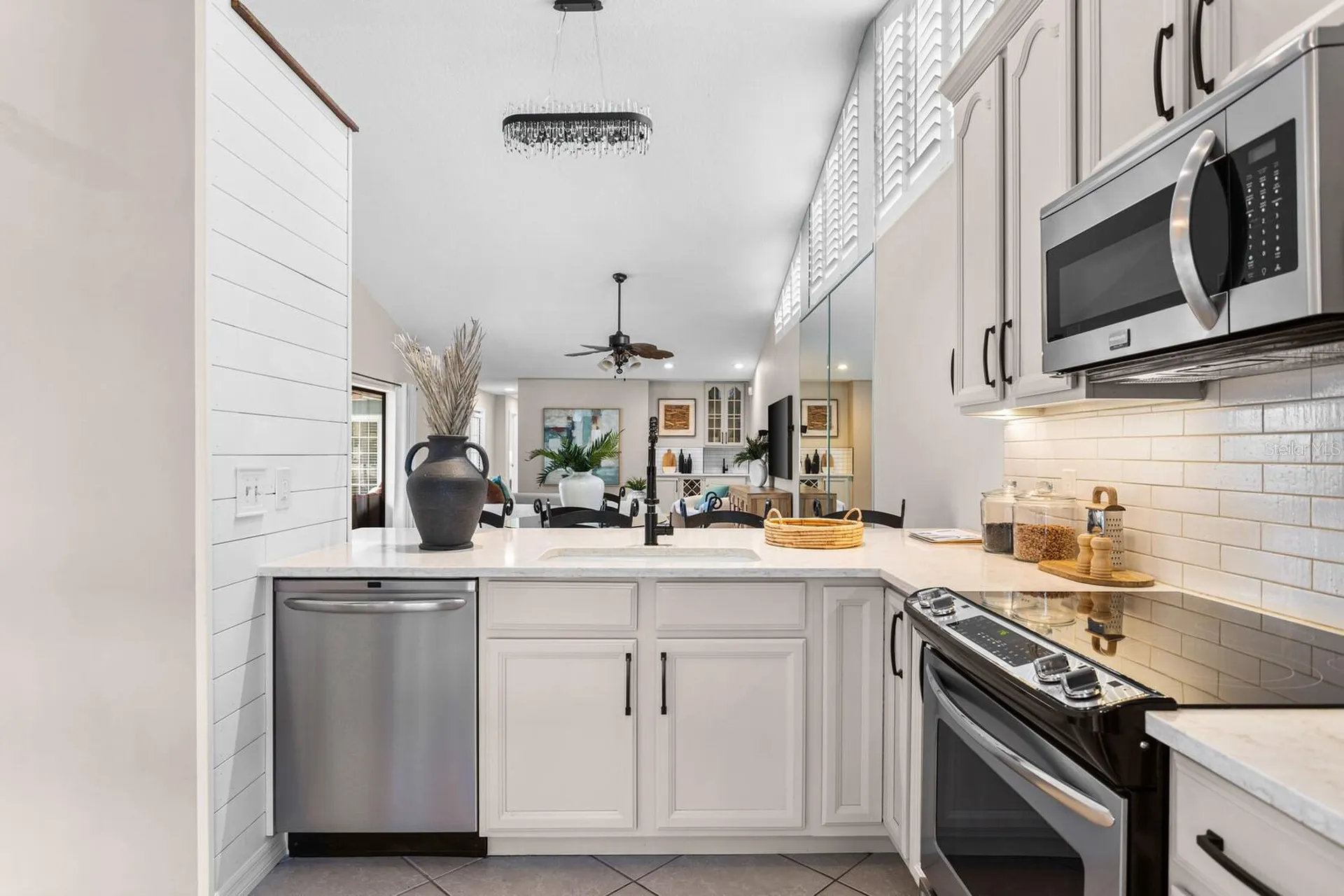 918 Shagos Drive Apollo Beach FL 33572