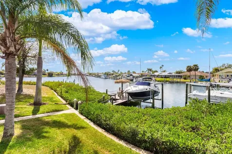 918 Shagos Drive Apollo Beach FL 33572