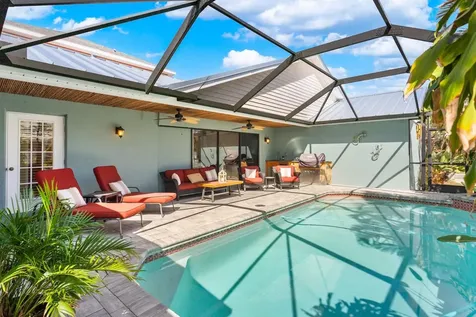 918 Shagos Drive Apollo Beach FL 33572