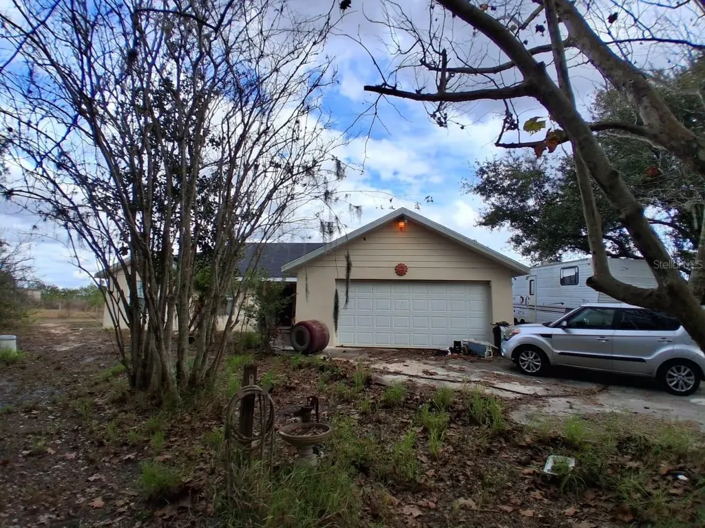 1842 Doc Lindsey Road Fort Meade FL 33841