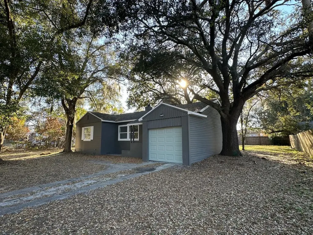 2402 Stevens Avenue Sanford FL 32771
