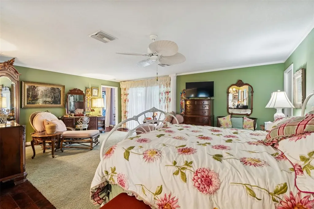 606 Grovewood Lane Largo FL 33770