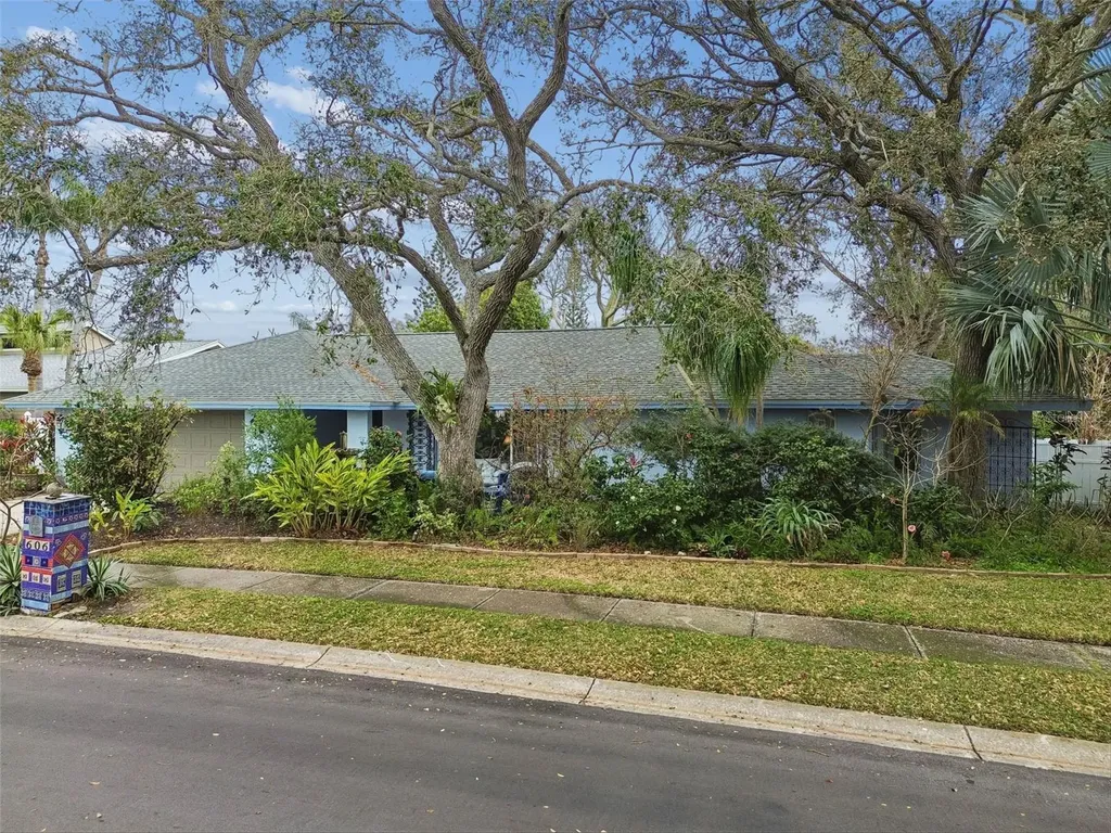 606 Grovewood Lane Largo FL 33770
