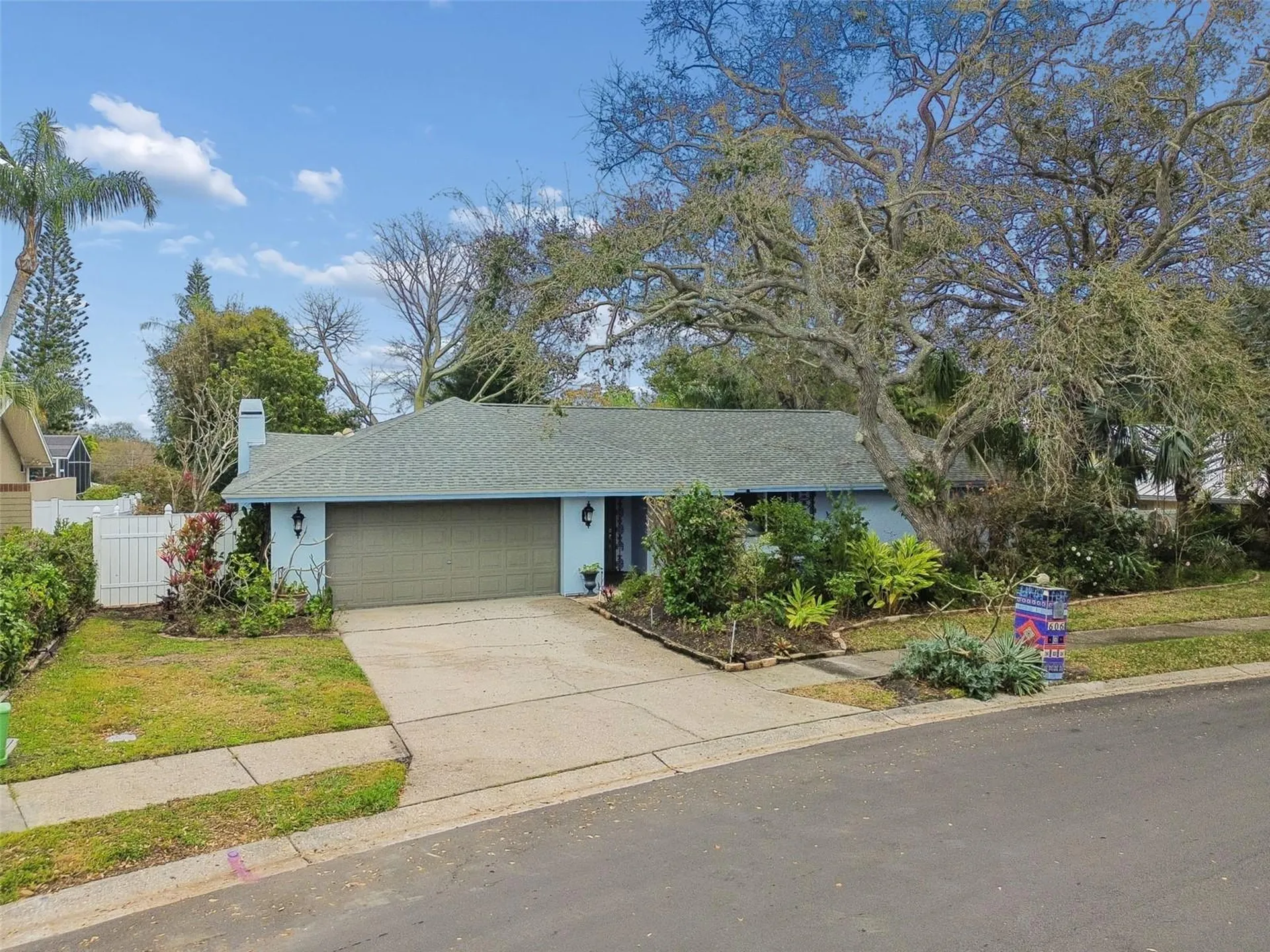 606 Grovewood Lane Largo FL 33770