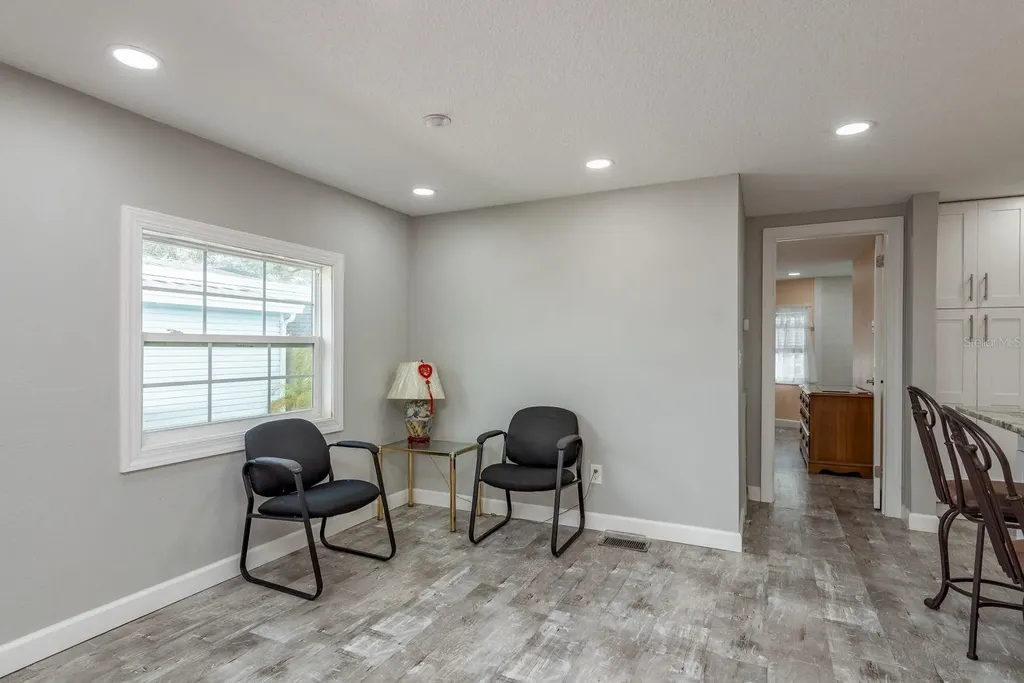 108 Dolphin Drive E Oldsmar FL 34677