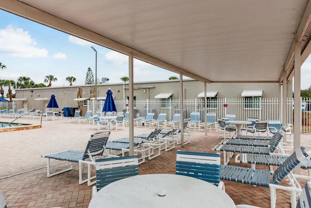 108 Dolphin Drive E Oldsmar FL 34677
