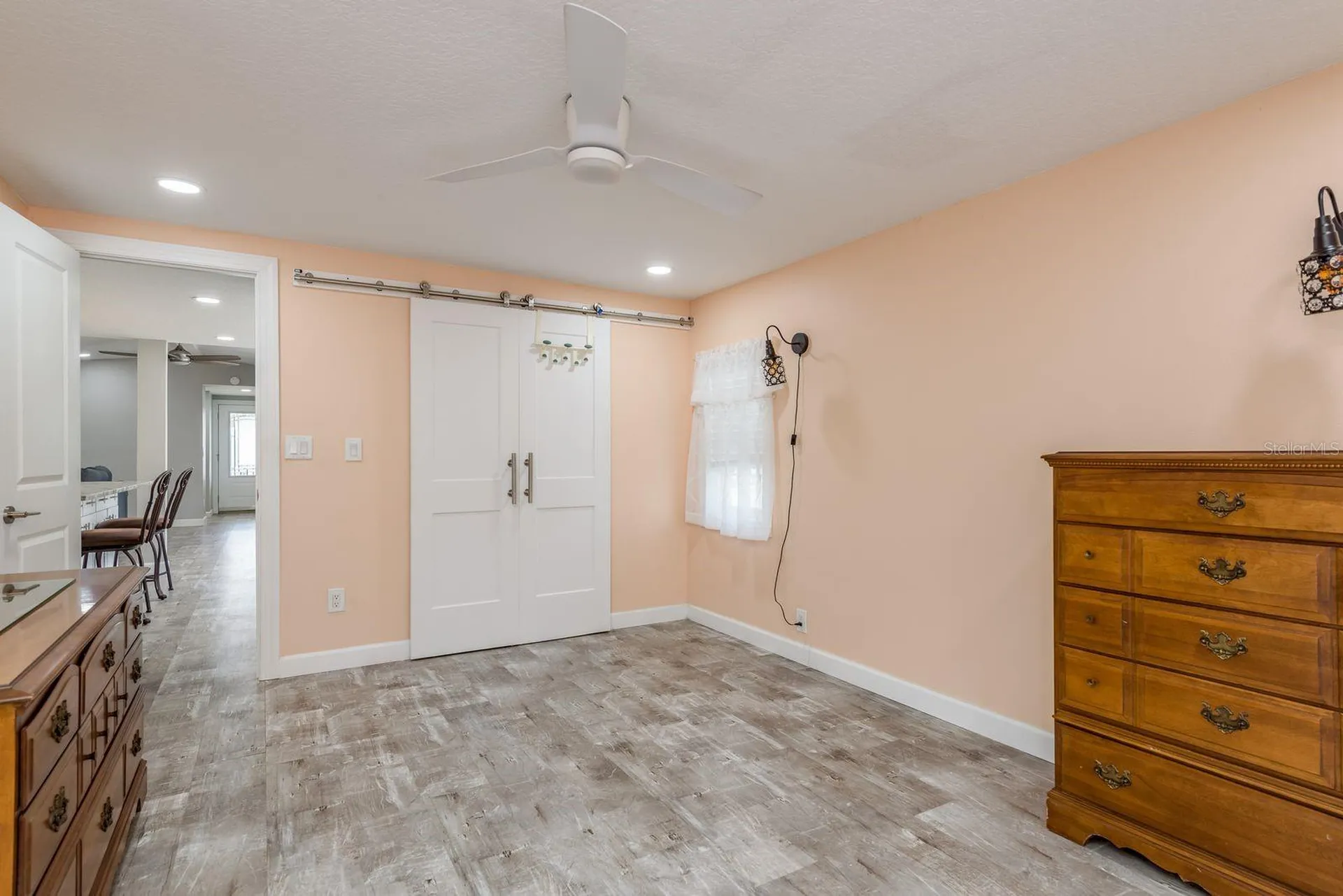 108 Dolphin Drive E Oldsmar FL 34677