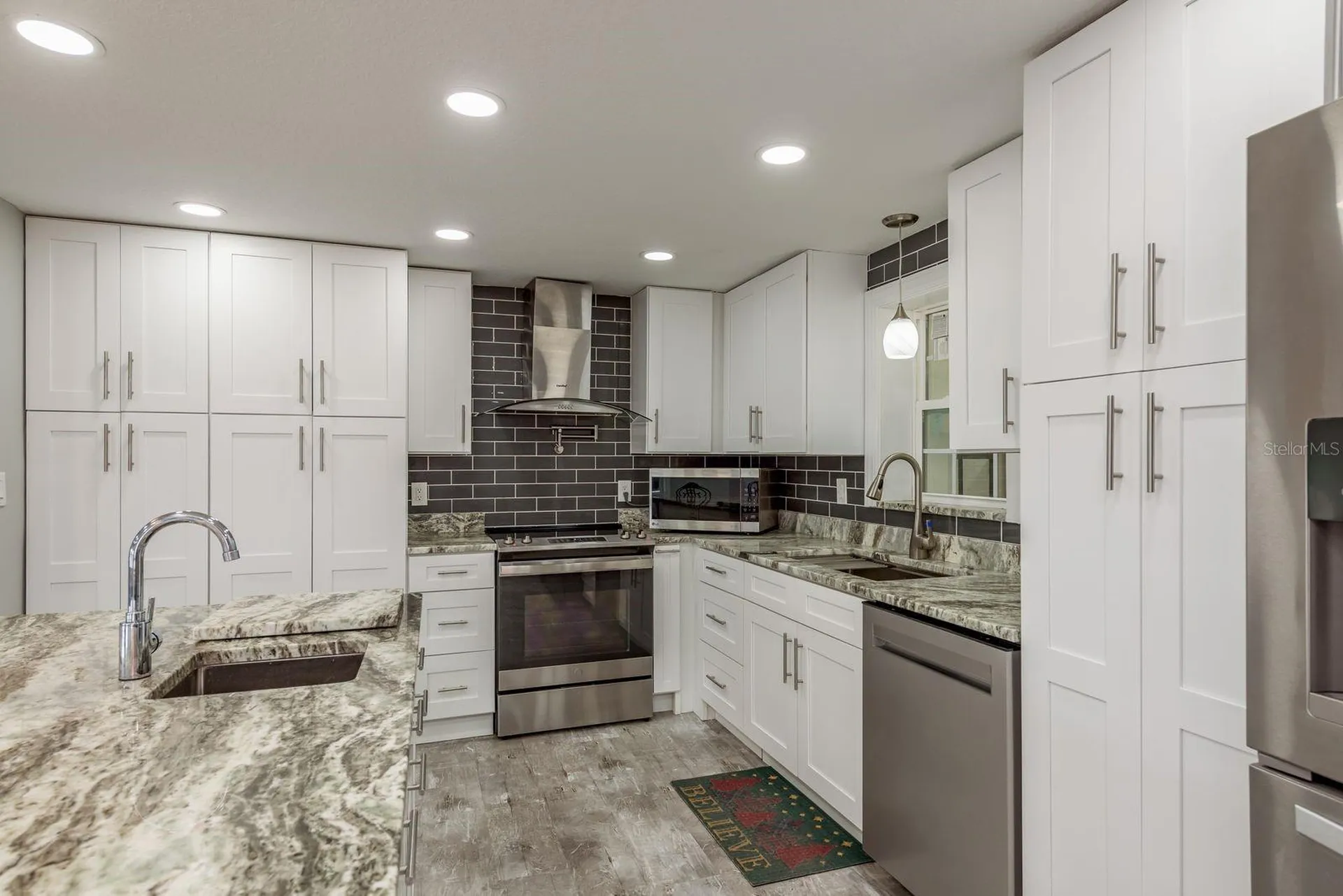 108 Dolphin Drive E Oldsmar FL 34677