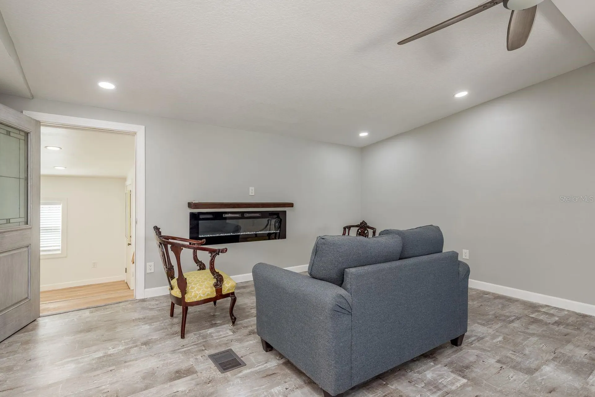 108 Dolphin Drive E Oldsmar FL 34677