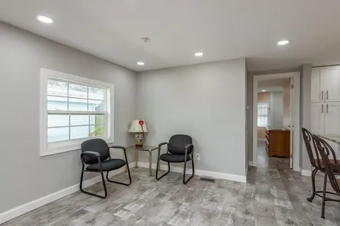 108 Dolphin Drive E Oldsmar FL 34677