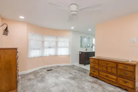 108 Dolphin Drive E Oldsmar FL 34677