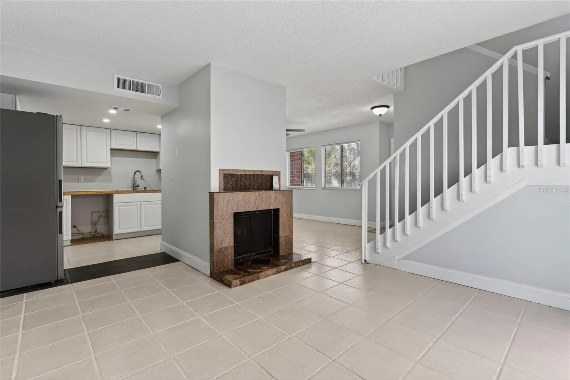 5032 Downing Street Orlando FL 32839