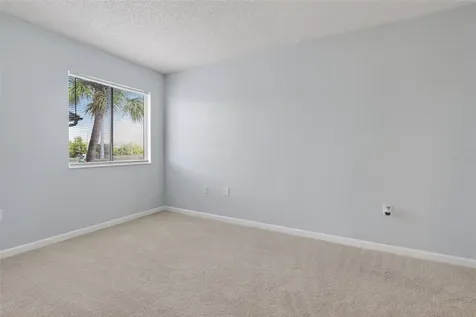 5032 Downing Street Orlando FL 32839