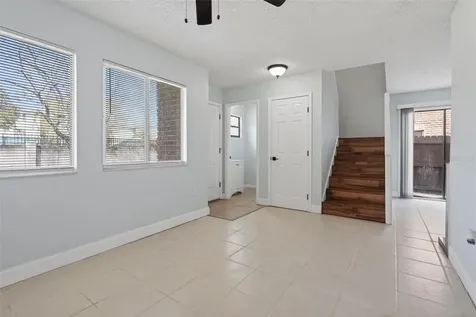 5032 Downing Street Orlando FL 32839