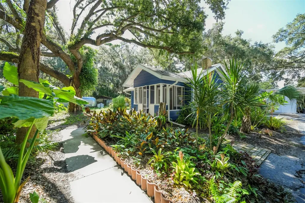 1230 35th Street Sarasota FL 34234