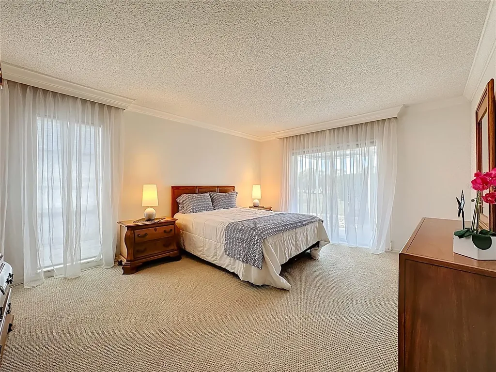 3522 Ferndell Sarasota FL 34235