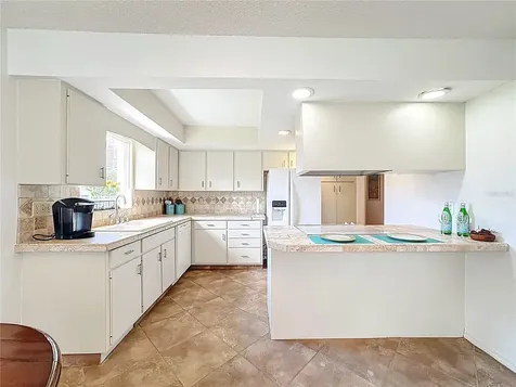 3522 Ferndell Sarasota FL 34235