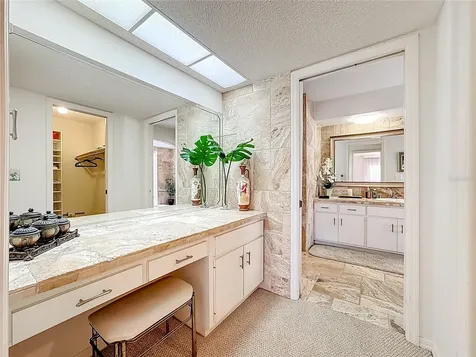 3522 Ferndell Sarasota FL 34235