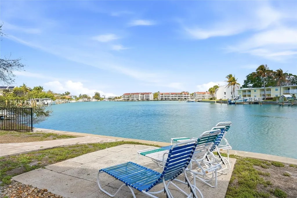 11901 Lagoon Lane Treasure Island FL 33706