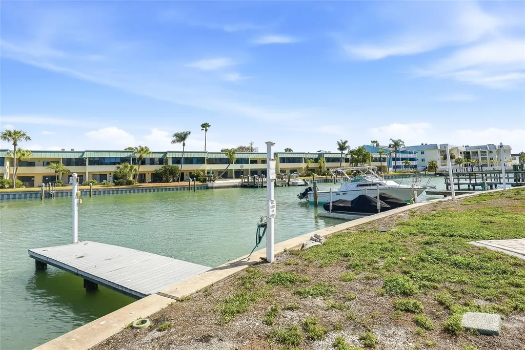11901 Lagoon Lane Treasure Island FL 33706