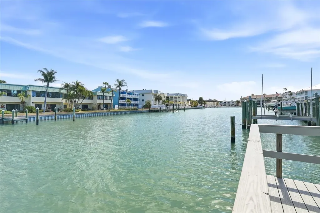 11901 Lagoon Lane Treasure Island FL 33706