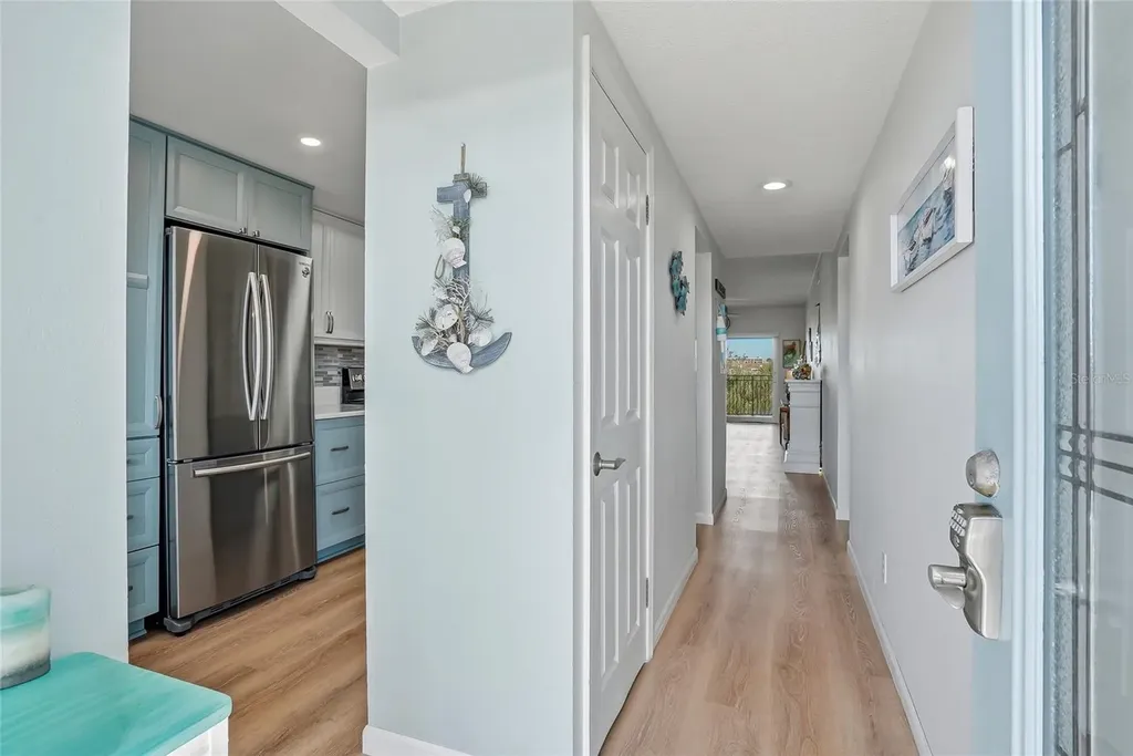 11901 Lagoon Lane Treasure Island FL 33706