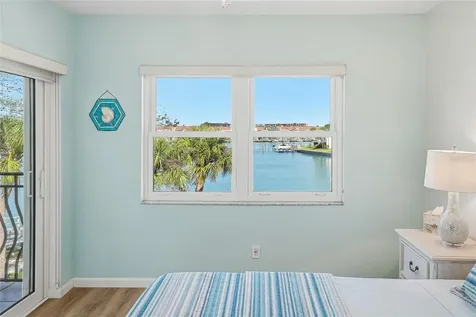 11901 Lagoon Lane Treasure Island FL 33706