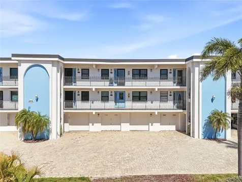 11901 Lagoon Lane Treasure Island FL 33706