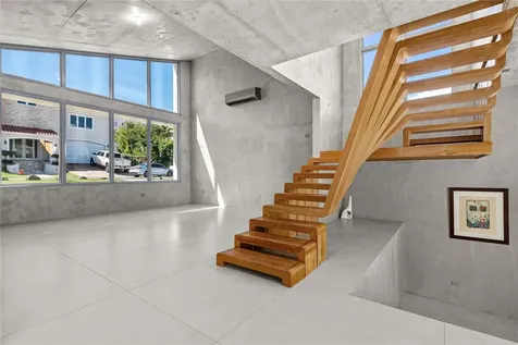 13 Surfside Humacao PR 00791
