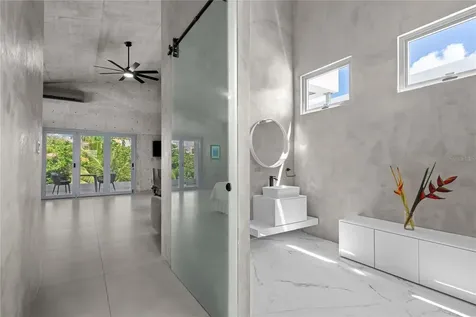13 Surfside Humacao PR 00791