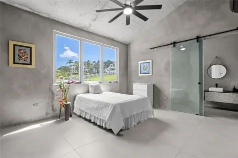 13 Surfside Humacao PR 00791