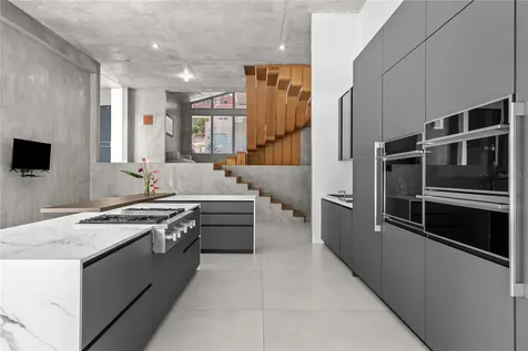 13 Surfside Humacao PR 00791