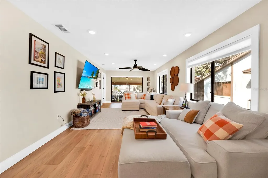 511 Longfellow Court Safety Harbor FL 34695