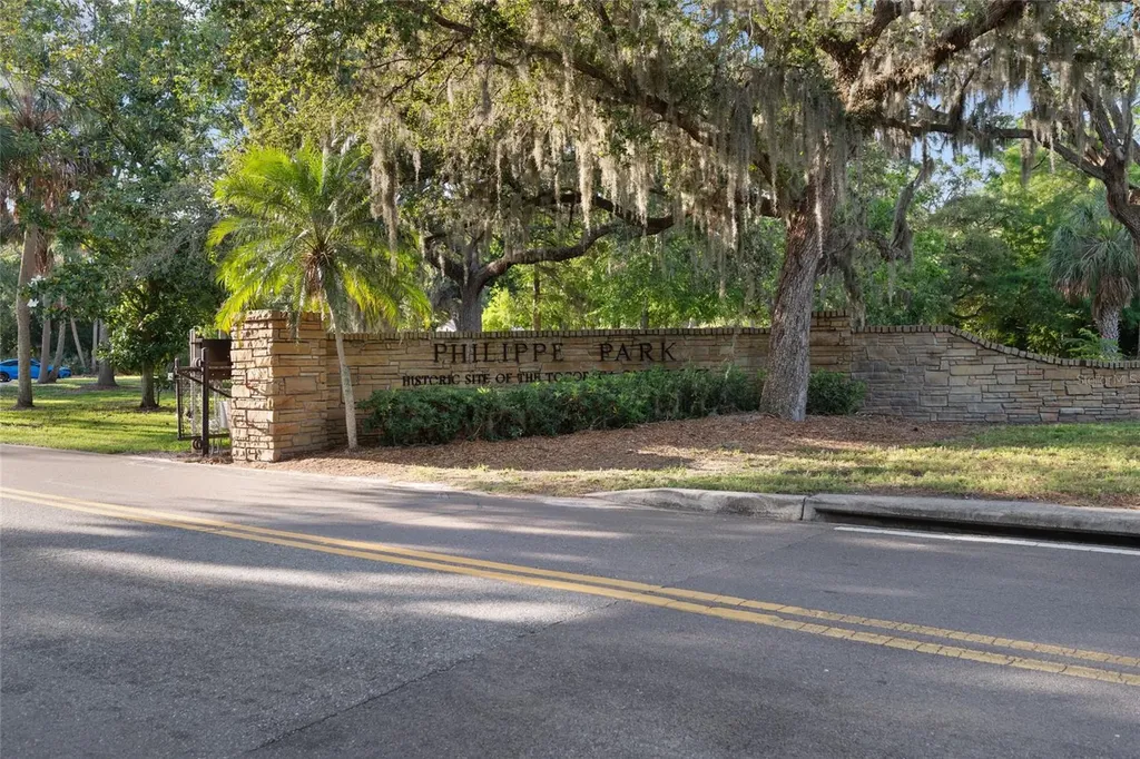 511 Longfellow Court Safety Harbor FL 34695