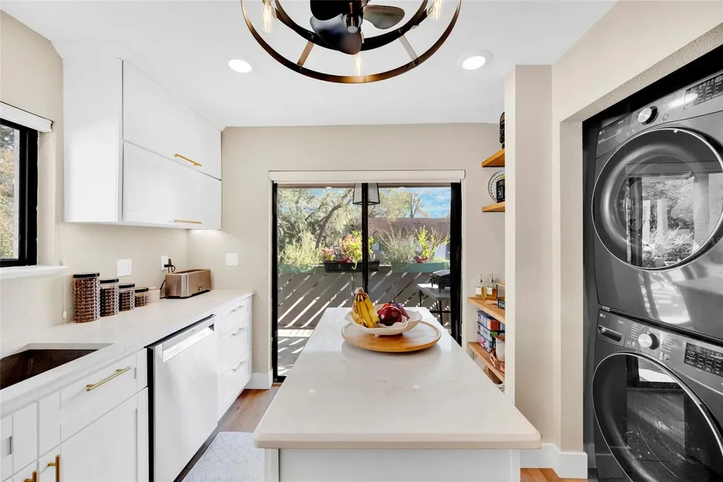 511 Longfellow Court Safety Harbor FL 34695