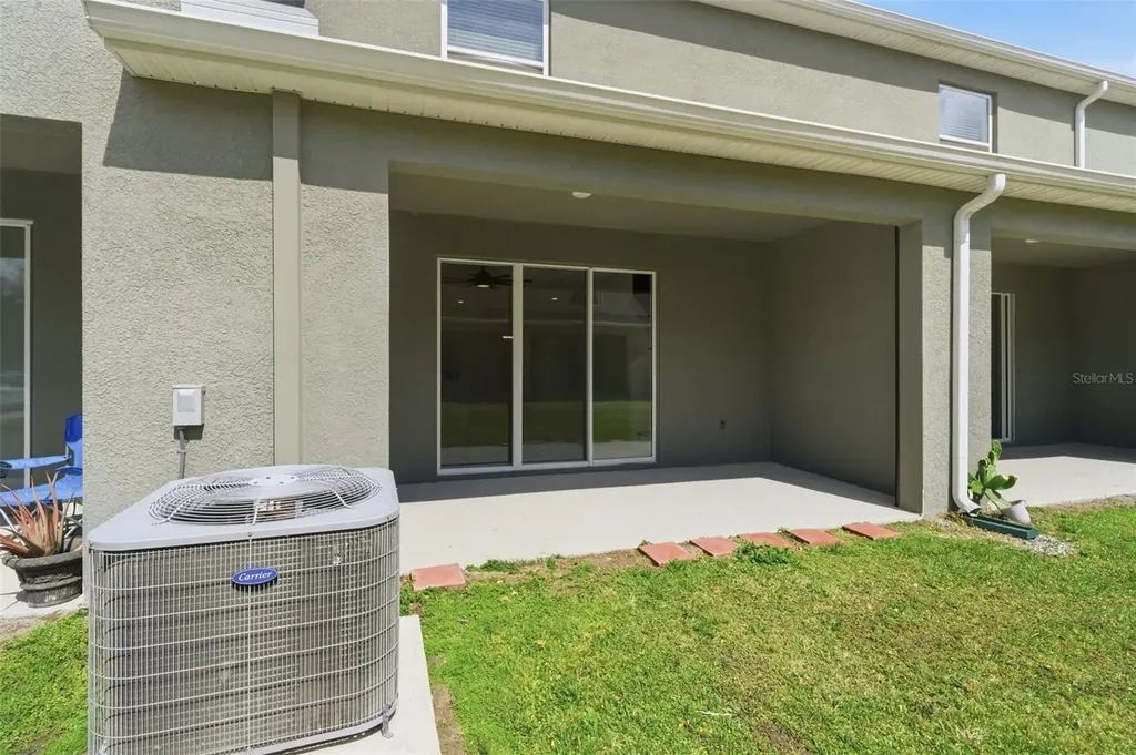 1292 Yellow Finch Drive Davenport FL 33837
