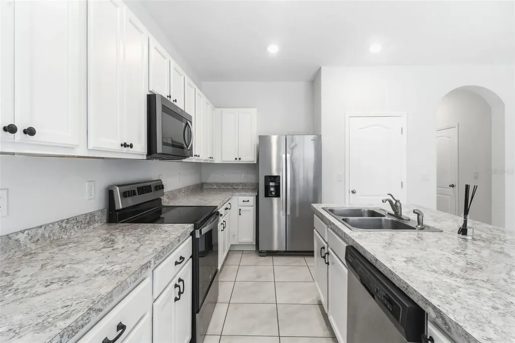1292 Yellow Finch Drive Davenport FL 33837