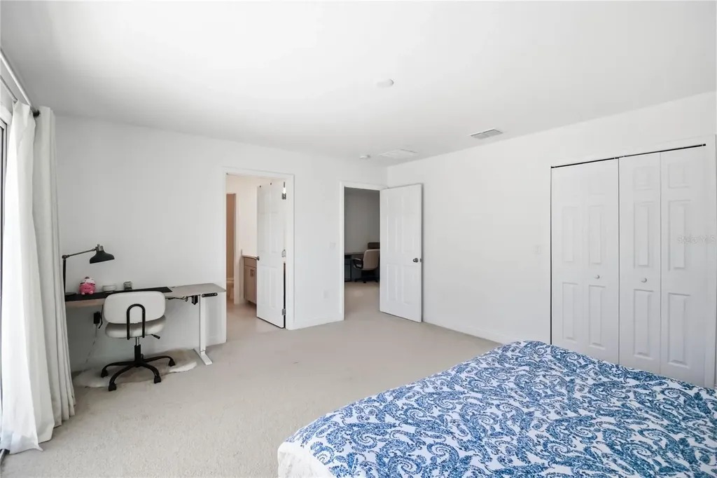 827 Dennis Avenue Orlando FL 32807