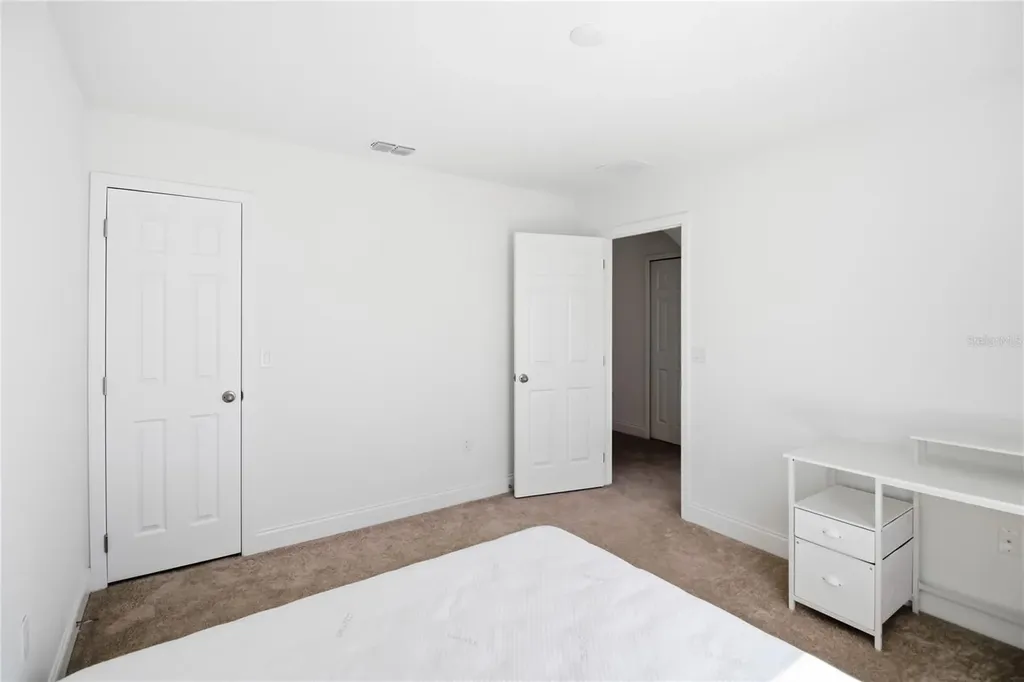 827 Dennis Avenue Orlando FL 32807