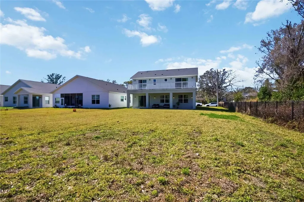 827 Dennis Avenue Orlando FL 32807