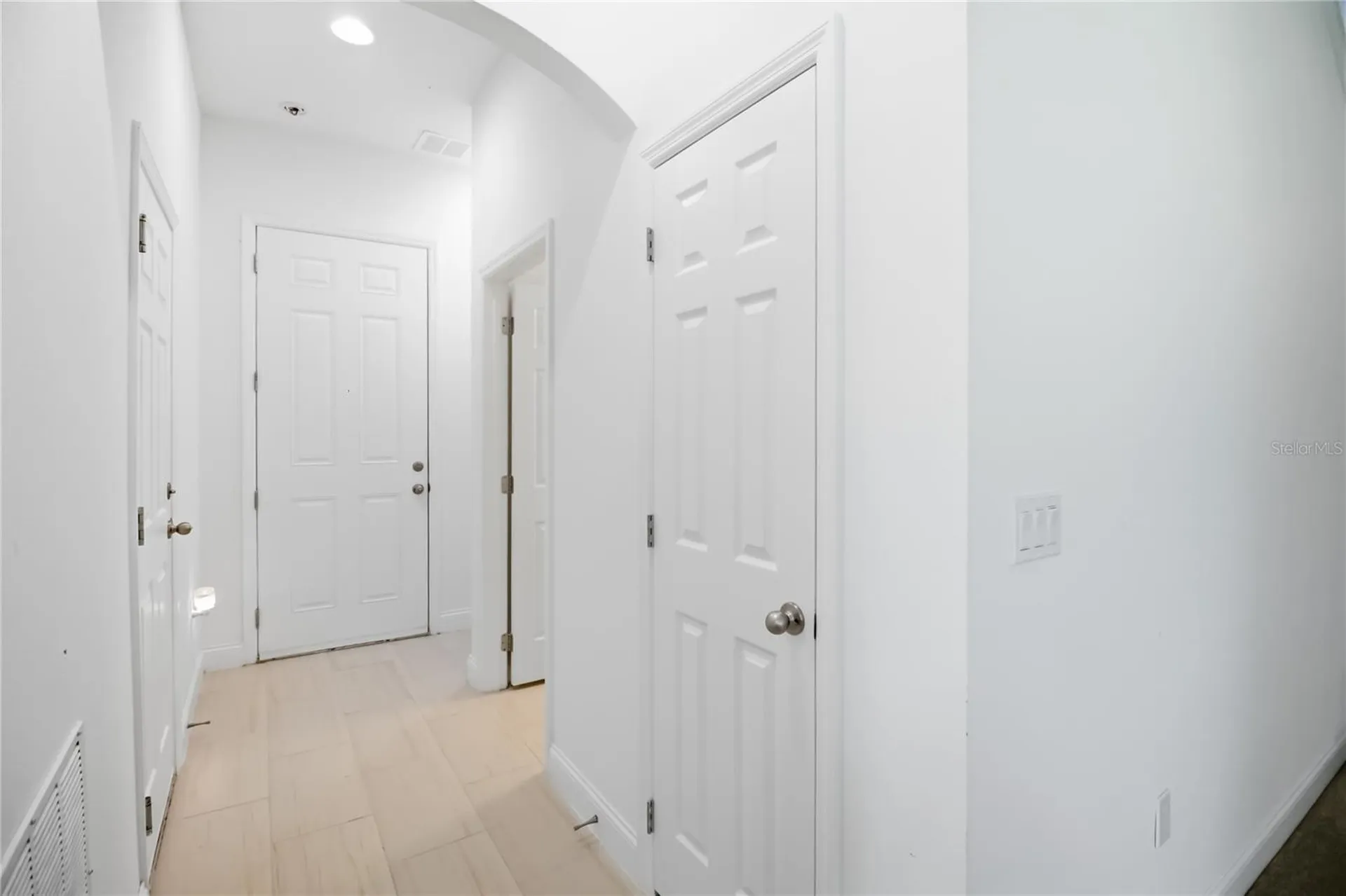 827 Dennis Avenue Orlando FL 32807